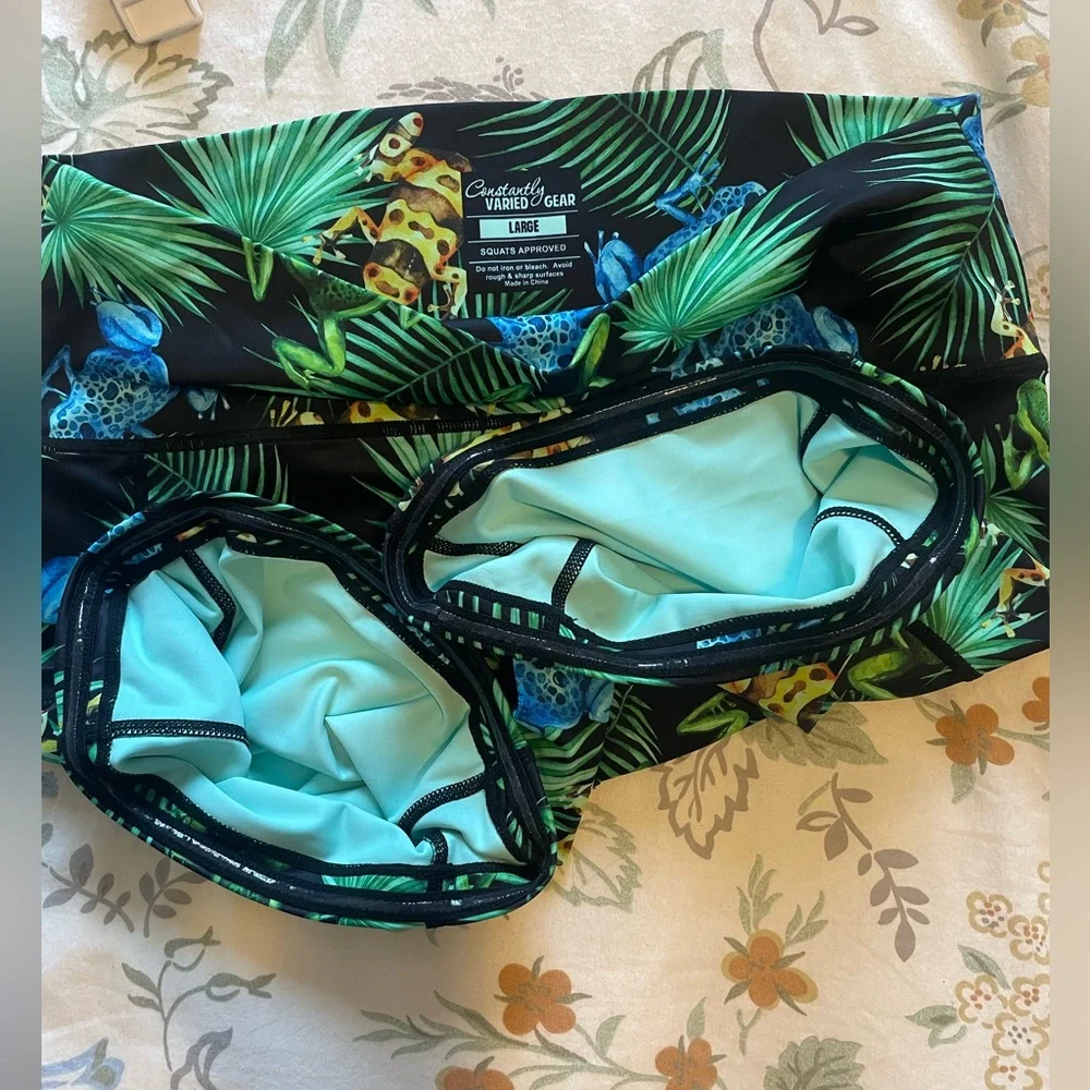 Constantly Varied Gear CVG Toxic Paradise 5in Shorts L - Picture 2 of 3